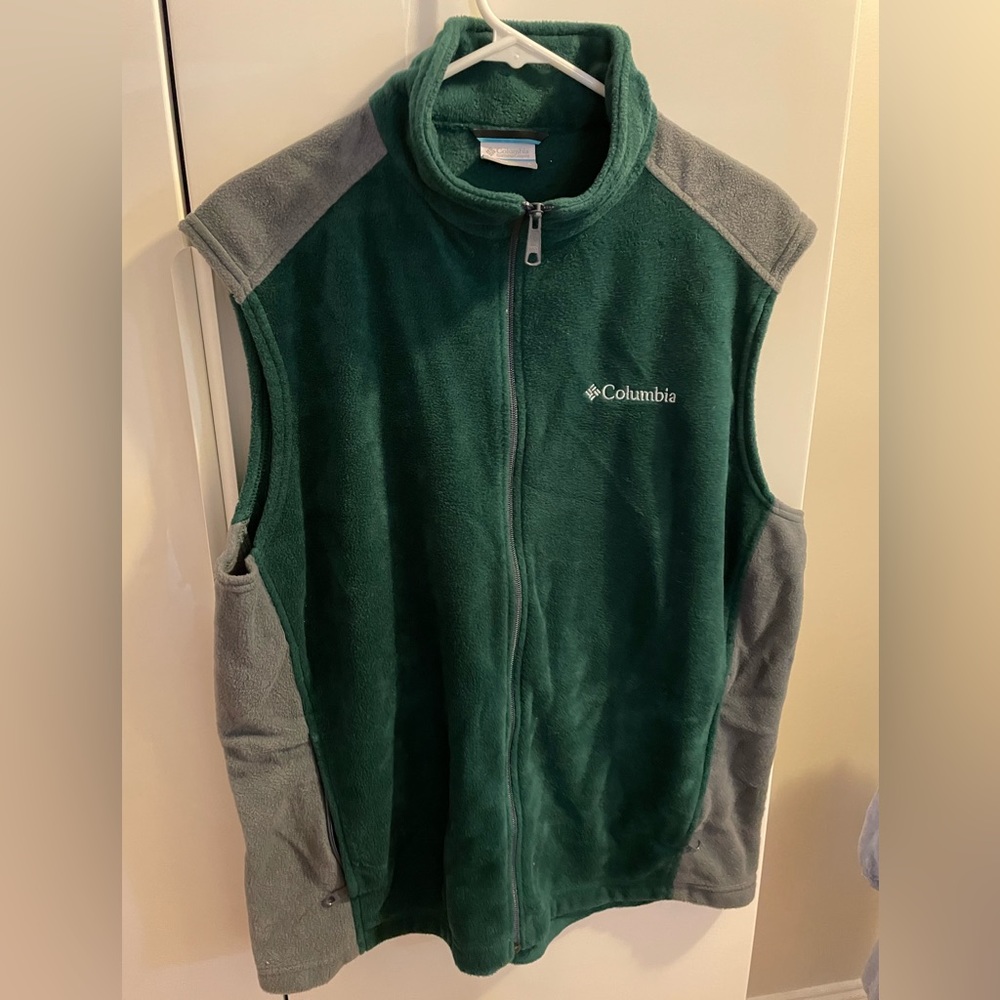 Columbia fleece vest - green men’s large - great condition